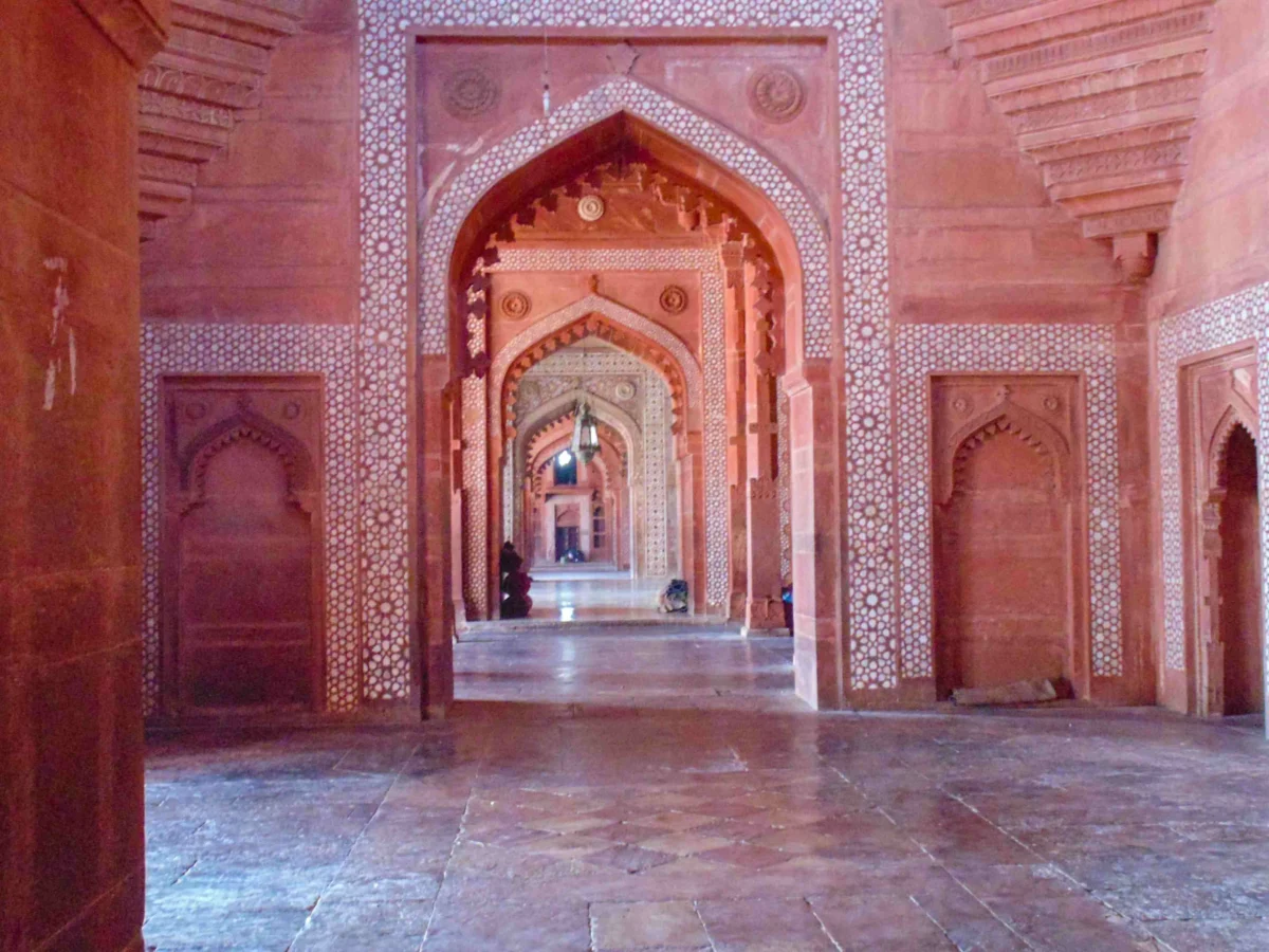 Red Fort Corridors