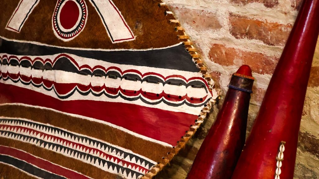 African Kenya ornaments